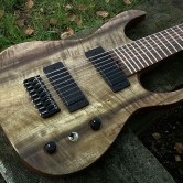 Hufschmid Guitars H8 Myrtlewood Hufschmid Guitars H8 Myrtlewood